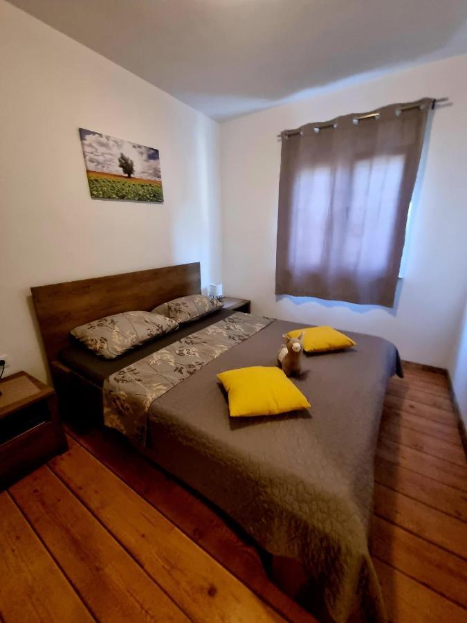 Apartments Ema Pula Ngoại thất bức ảnh