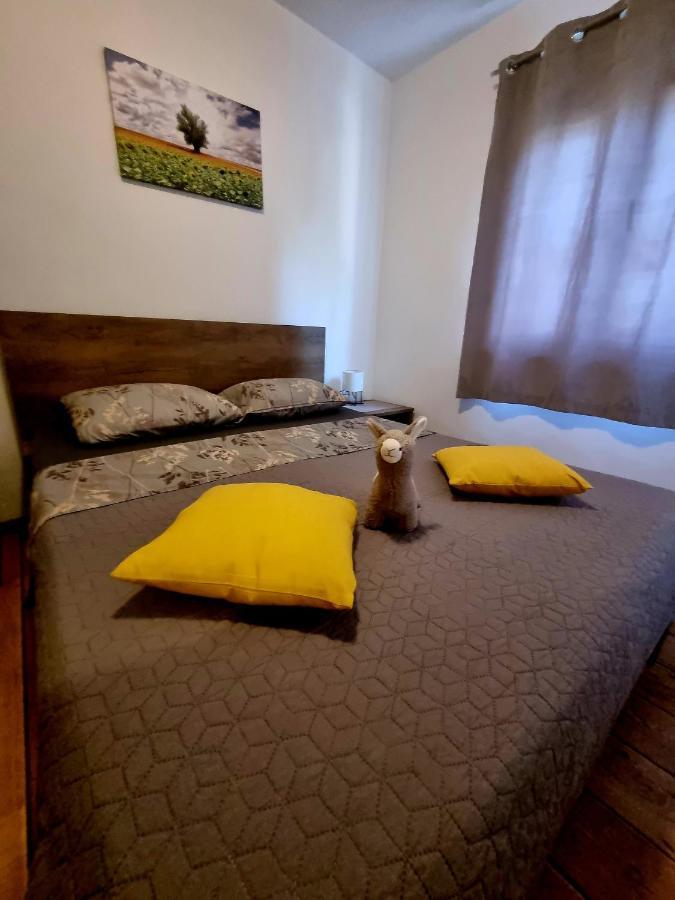 Apartments Ema Pula Ngoại thất bức ảnh
