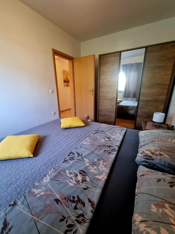 Apartments Ema Pula Ngoại thất bức ảnh