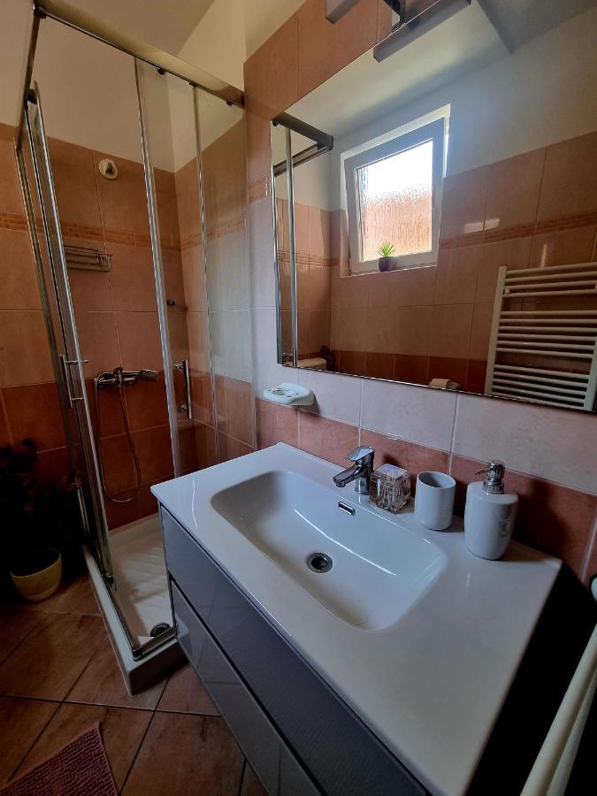 Apartments Ema Pula Ngoại thất bức ảnh