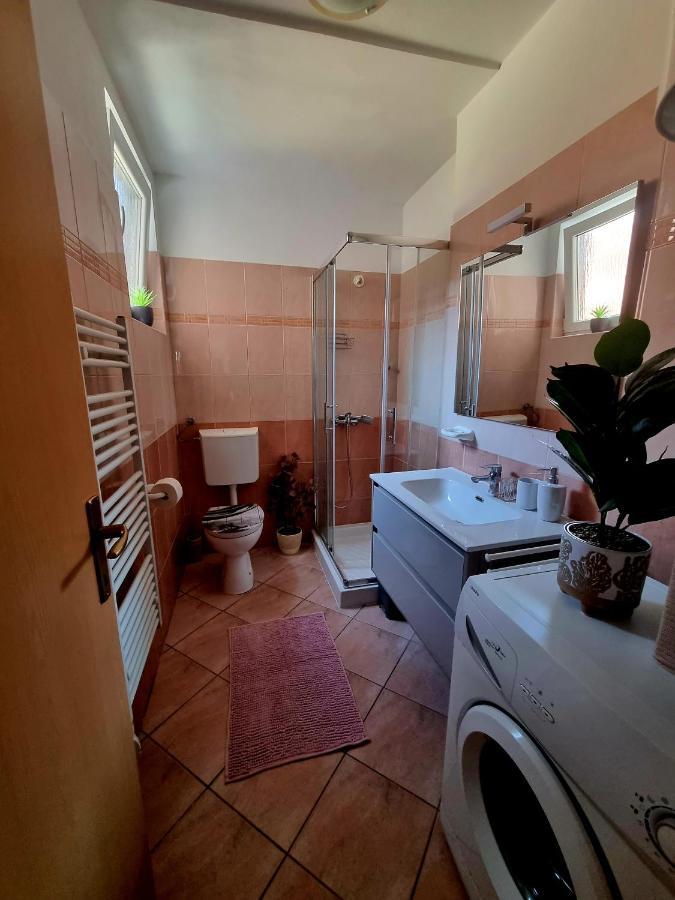 Apartments Ema Pula Ngoại thất bức ảnh